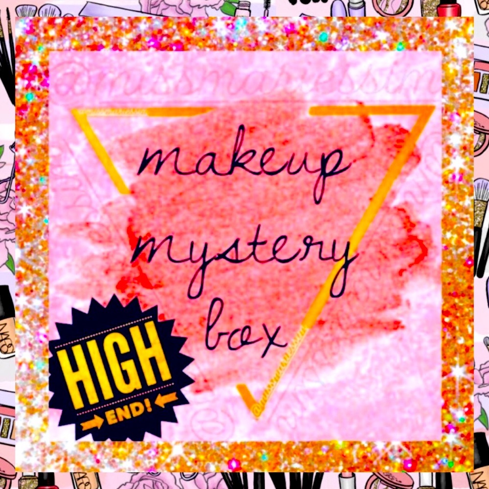 Sunday Special‼️🆕Luxury Mystery Makeup Box!